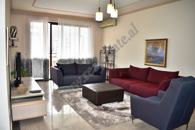 Apartament 2+1 me qira ne rrugen Nikolla Tupe ne Tirane.
Pozicionohet ne katin e tete te nje pallat