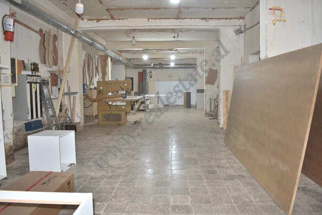 Warehouse for rent in Ibrahim Shalqizi street in Tirana, Albania.
It is located on the ground floor