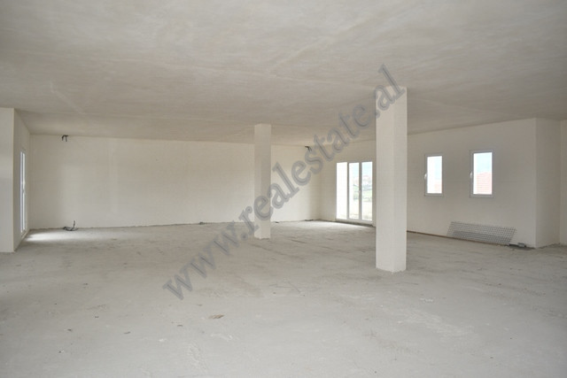 Storehouse for rent in Ibrahim Shalqizi street in Tirana, Albania.
It is placed on the 3rd floor of