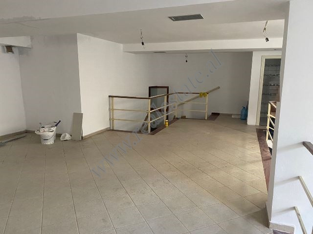 Store space&nbsp;for rent near Shkolla e Baletit in Tirana, Albania.
It is located on the undergrou