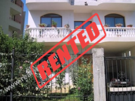Two storey villa for rent in Bilal Golemi Street in Tirana.
The first floor, with 100 m2 of living 