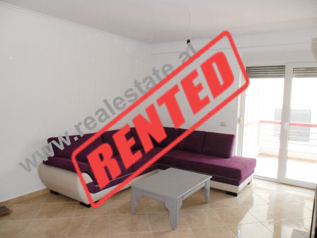 Apartament 2 + 1 me qera ne rrugen Liqeni I Thate ne Tirane.

Apartamenti ndodhet ne katin e 4-rt 