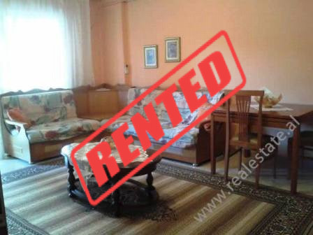 Apartament 2+1 me qera te shkolla Faik Konica ne Tirane.

Apartamenti pozicionohet ne nje lagje te