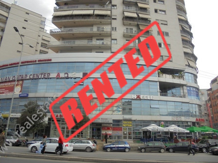 Business store for rent in Zogu i Zi Area in Tirana. The store is situated on the first floor of a b