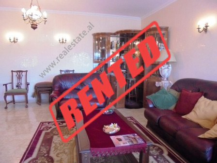 Two bedroom apartment for rent near Qemal Stafa stadium in Tirana. Positioned on the 5th floor of a 
