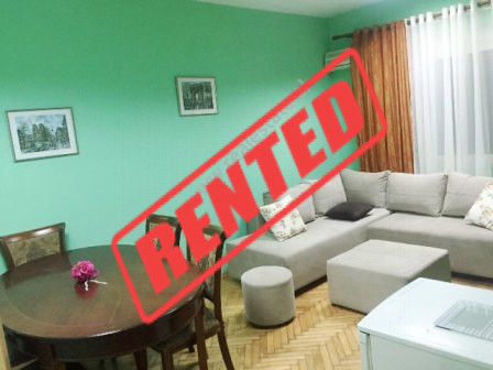 Apartament 1+1 me qera prane Drejtorise se Policise ne Tirane.

Pozicionohet ne nje pallat eksistu