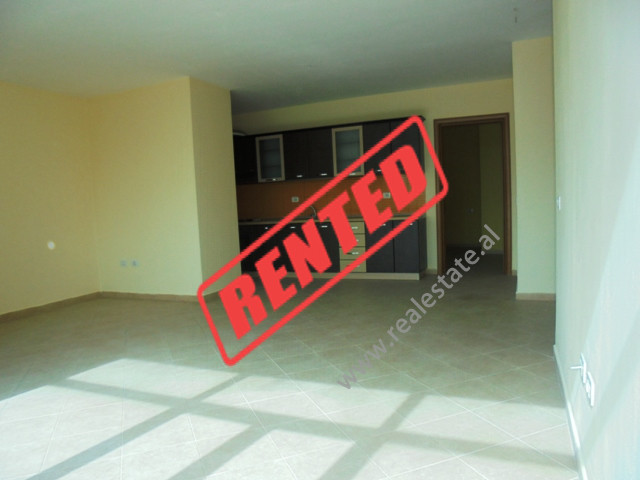 Apartment for rent in Reshit Petrela street in Tirana.
The apartment is part of a new complex with 