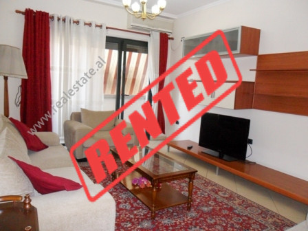 Apartament 2+1 me qera ne rrugen Themistokli Germenji ne Tirane.

Pozicionohet ne katin e 5-te te 