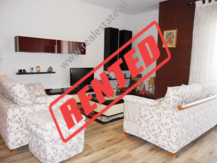 Apartament modern me qera prane rruges Hoxha Tahsim ne Tirane.

Me nje siperfaqe prej 110 m2 ambje