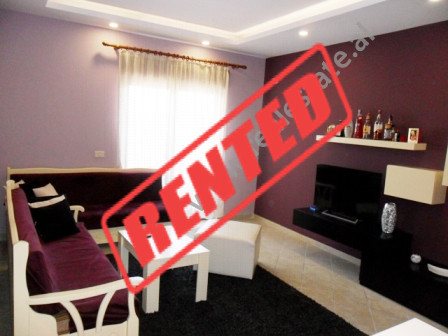 Apartament me qera ne rrugen Konstadin Kristoforidhi ne Tirane.

Ndodhet ne katin e 10-te ne nje p