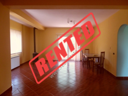 Apartament 3+1 me qera ne rrugen Pjeter Budi ne Tirane.

Apartamenti ndodhet ne katin e dyte te nj