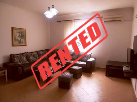 Apartament 2+1 me qera ne rrugen e Kavajes ne Tirane.

Apartamenti ndodhet ne katin e 11-te te nje