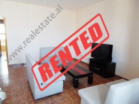 Apartament 2+1 me qera ne rrugen Petro Nini Luarasi ne Tirane

Ndodhet ne katin e 3-te te nje pall