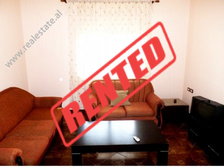 Apartament 2+1 me qera shume prane Kompleksit Vizion Plus ne Tirane.

Banesa ndodhet ne katin e 2-