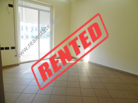 Office for rent close to Ministry of Justice in Tirana

It is situated on the 3-rd floor of an old