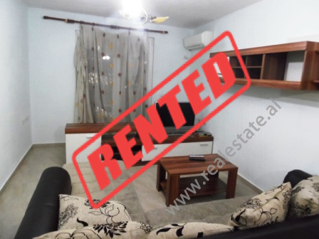 Apartament me qera prane sheshit Wilson, mbrapa zyrave te LSI ne Tirane.

Apartamenti ndodhet ne k