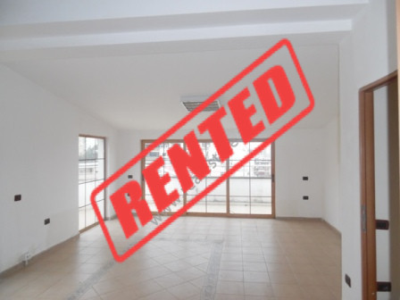 Office space for rent close to Elbasani street in Tirana.

The office is situated on the third&nbs