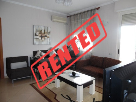 Apartament me qera ne rrugen e Kavajes ne Tirane.

Apartamenti ndodhet ne katin e peste te nje pal