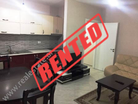 Apartament me qera prane rruges Don Bosko ne Tirane.

Apartamenti ndodhet ne katin e gjashte te nj