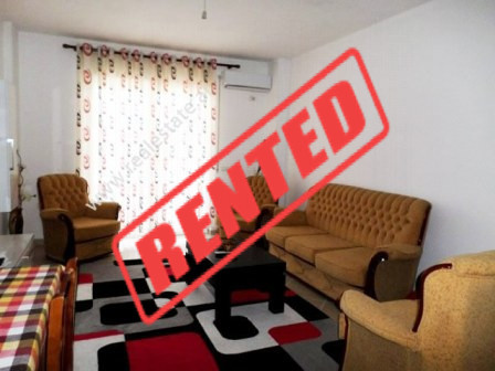 Apartament me qera ne rrugen Selita e vjeter ne Tirane.

Apartamenti ndodhet ne katin e katert te 