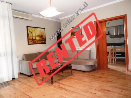 Apartament 1+1 me qera shume prane Liqenit Artificial ne Tirane.

Ndodhet ne katin e 2-te te nje p