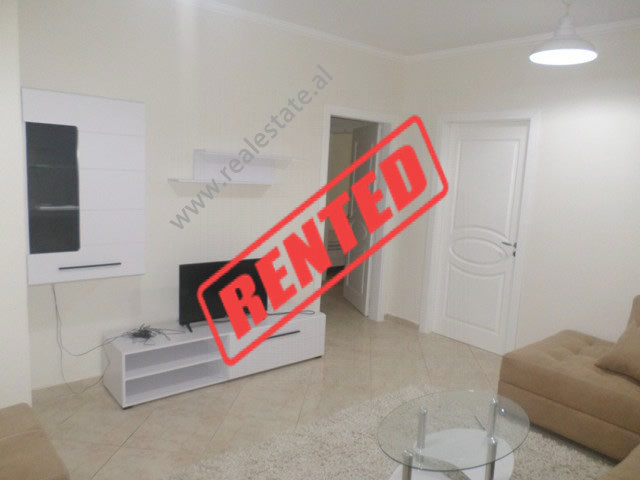 Apartament 2+1 me qera ne rrugen Frederik Shiroka ne Tirane.

Ndodhet ne katin 6-te te nje pallati