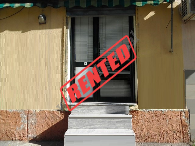 Store for rent in Milan Shuflaj Street in Tirana.
It is situated on the ground floor of an old buil