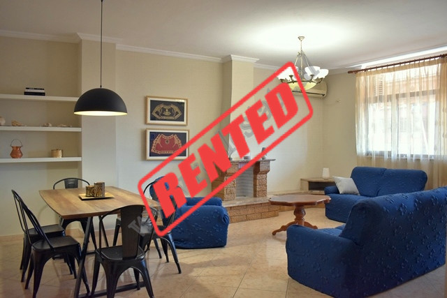 Three bedroom apartment for rent close to the Faculty of Natural Sciences in Tirana.
It is situated