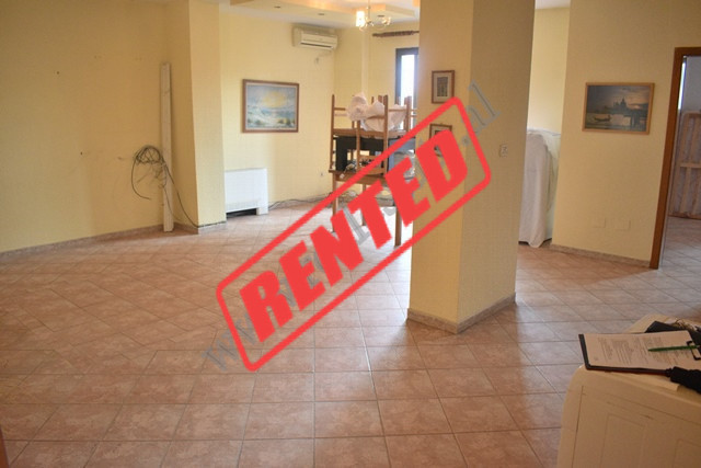 One bedroom apartment for rent near hotel Dinasty in Tirana
The apartment is situated on the 5th fl