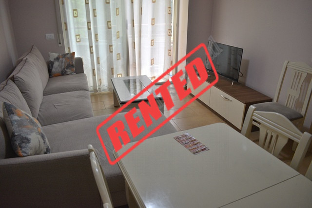 Apartament me qera ne rrugen Don Bosko ne Tirane.

Ndodhet ne katin e 2-te ne nje kompleks te ri p