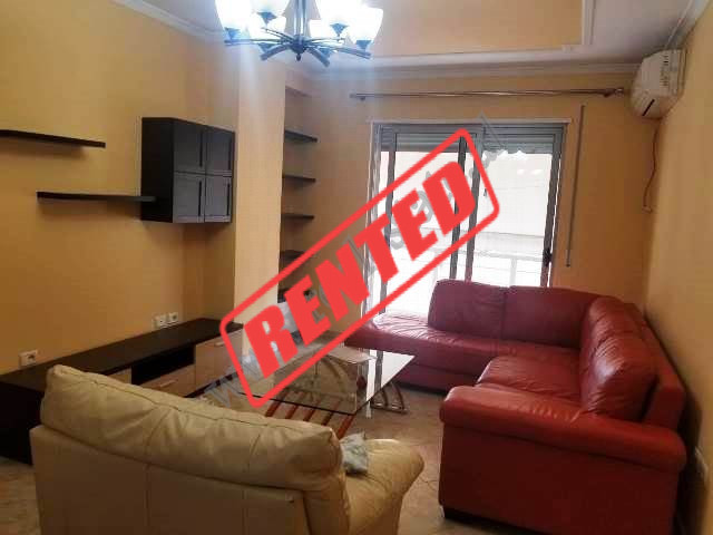 Apartament 3+1 me qera prane Prokurorise se Tiranes .
Apartamenti ndodhet ne katin e peste ten je p