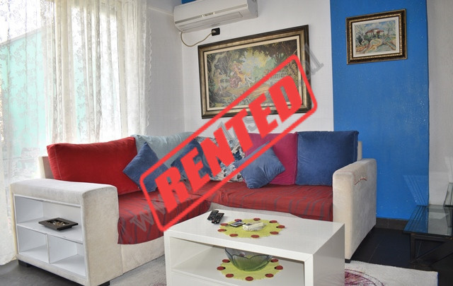 Apartament dupleks &nbsp;me qera tek Kompleksi Vizion Plus ne Tirane.

Pozicionohet ne katin e 10-