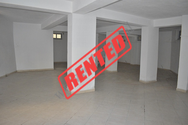 Warehouse for rent near Kavaja Street in Tirana.
The warehouse is located on the -1 floor of a new 