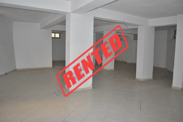 Warehouse for rent near Kavaja Street in Tirana.
The warehouse is located on the -1 floor of a new 