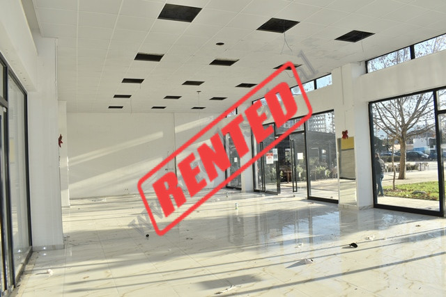 Shop space for rent in Eduart Lir Street in Tirana.
The environment is located on the ground floor 