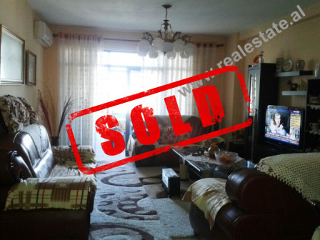 Apartament 2+1 ne shitje prane Institutit te Fiskultures ne Tirane.
Apartamenti ndodhet ne katin e Apartament 2+1 ne shitje prane Institutit te Fiskultures ne Tirane.
Apartamenti ndodhet ne katin e