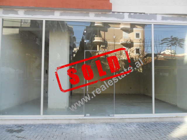 Business store for sale in Shefqet Kuka Street in Tirana. The store is situated on the first floor o