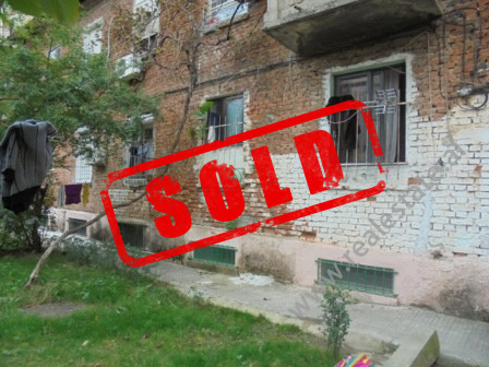 Apartament ne shitje ne rrugen Sulejman Delvina ne Tirane.
Apartamenti ndodhet ne katin e pare te n