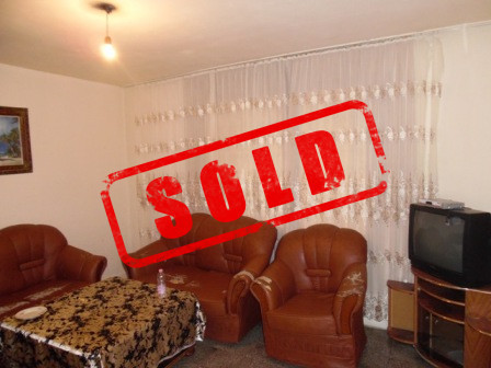 Apartament 2+1 &nbsp;per shitje ne rrugen Jul Variboba ne Tirane.

Apartamenti ndodhet ne katin e 