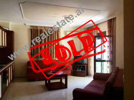 Apartment for sale in Shkembi i Kavajes area.
The apartment is situated on the 4-th floor in a buil