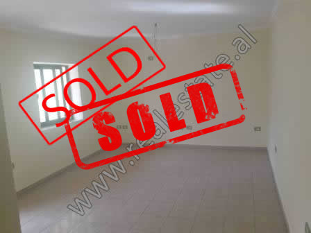 One bedroom apartment for sale in 25 Nentori street in Elbasan.

The apartment has a surface of 50