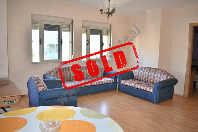 Apartament per shitje ne rrugen AT Zef Valentini ne Tirane.
Ndodhet ne katin e 6 dhe te fundit te n