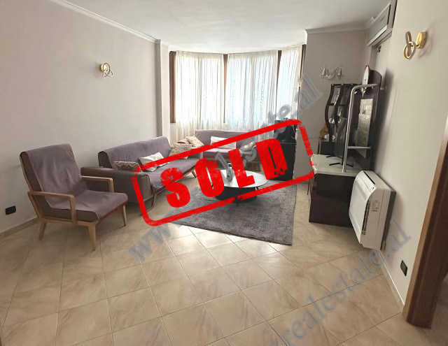 Apartament 2+1 ne shitje te Rruga Pjeter Budi, prane Ambasades Suedeze ne Tirane.
Pozicionohet ne k