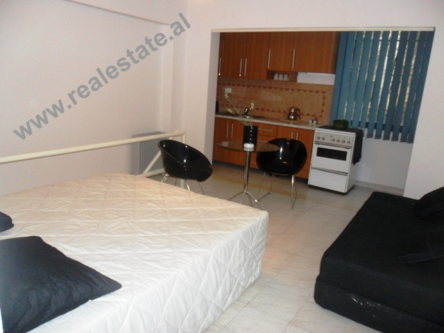 Apartament per zyra ne shitje ne zonen e ish-Bllokut ne Tirane