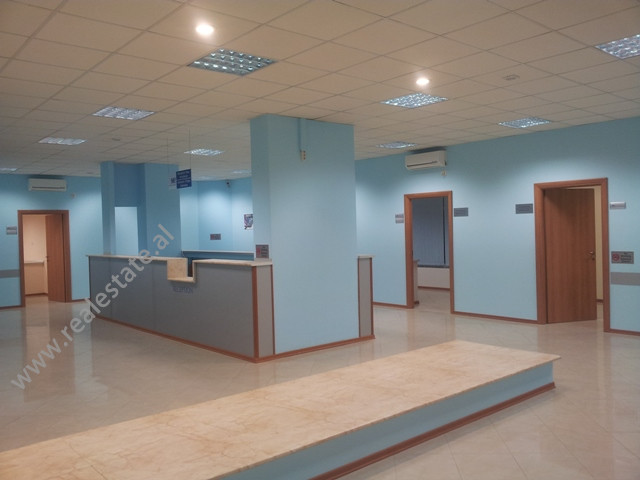 Dyqan ne shitje ne rrugen Don Bosko ne Tirane (TRS-314-21j)
