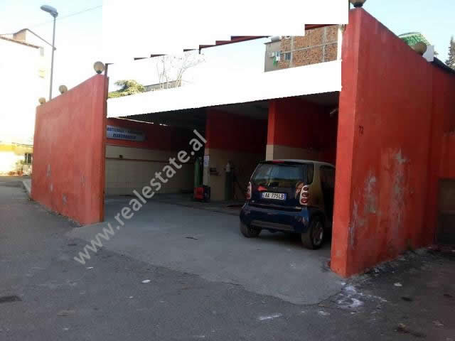Toke per shitje prane rruges se Durresit ne Tirane (TRS-1215-58b)