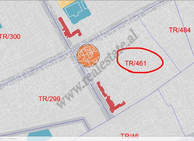 Toke ne shitje ne zonen e Xhamllikut ne Tirane