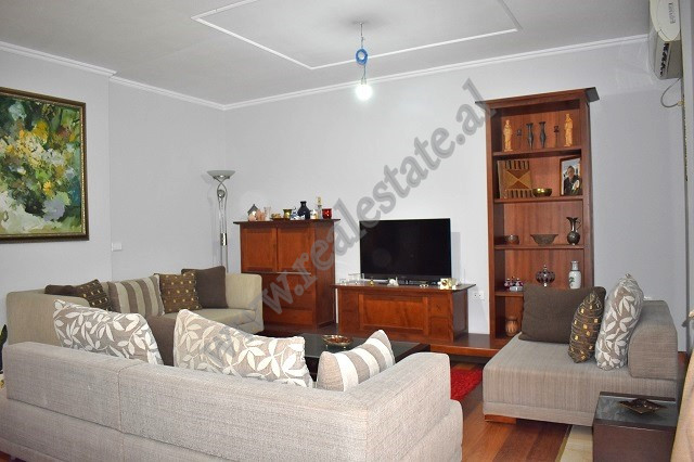 Apartament 3+1 me qira tek zona e Shallvareve ne Tirane