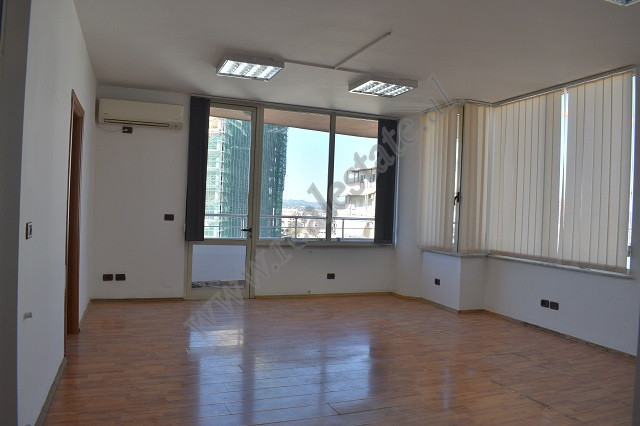 Zyre me qira tek Drejtoria e Policise ne Tirane