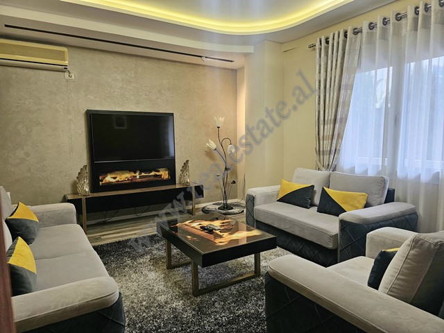 Apartament 3+1 me qira prane Bulevardit te Ri ne Tirane